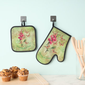 Ensemble De Gant De Cuisine Et De Manique Un Jour À La Fois Les Papillons Fleurs De Pois Suc