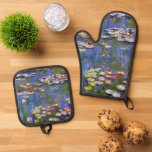 Ensemble De Gant De Cuisine Et De Manique "Water Lilies" de Claude Monet -<br><div class="desc">Une image d'une célèbre oeuvre d'art de Claude Monet intitulée "Water Lilies" couvre ce Pot Holder et Oven Mitt set, également disponible séparément dans cette liste. Par défaut, l'image florale couvre l'ensemble de l'avant de chacun. Le côté inverse de votre choix de protection thermique en silicone noir ou de protection...</div>