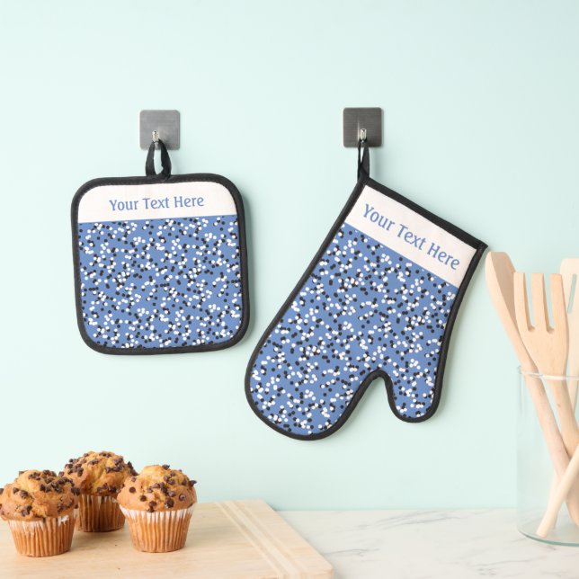 Ensemble De Gant De Cuisine Et De Manique Whimsical Blue Polka Dot Doodles Pattern (In situ (suspendu))