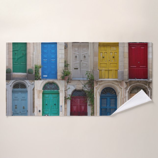 Ensemble de portes colorées à Malte (Serviette de bain)