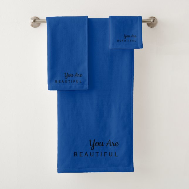 Ensemble de serviettes bleu marine élégant Vous êt (En situation)