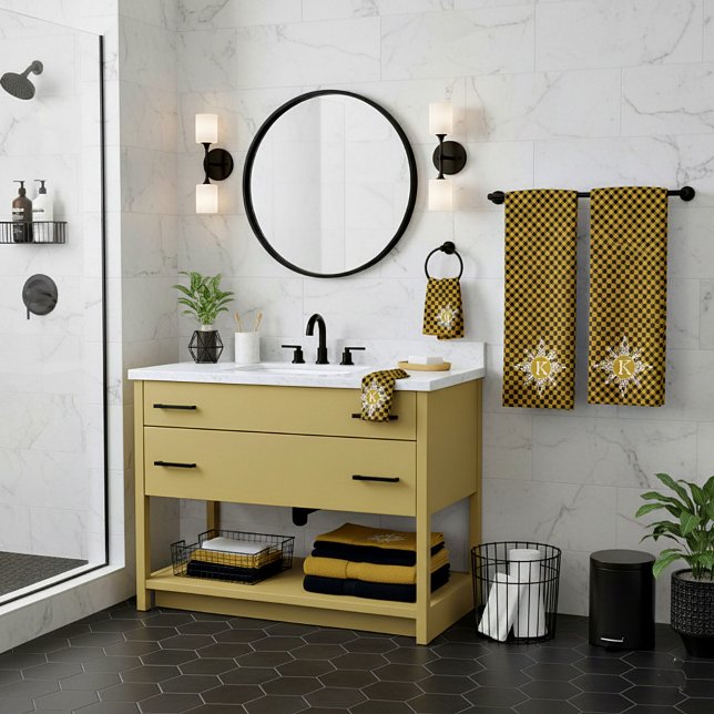 Ensemble de serviettes de bain à carreaux avec flo (Créateur téléchargé)