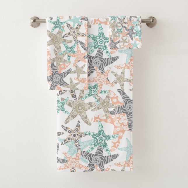 Ensemble de serviettes de bain à motif sans coutur (En situation)