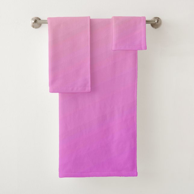 Ensemble de serviettes de bain américaine en coule (En situation)