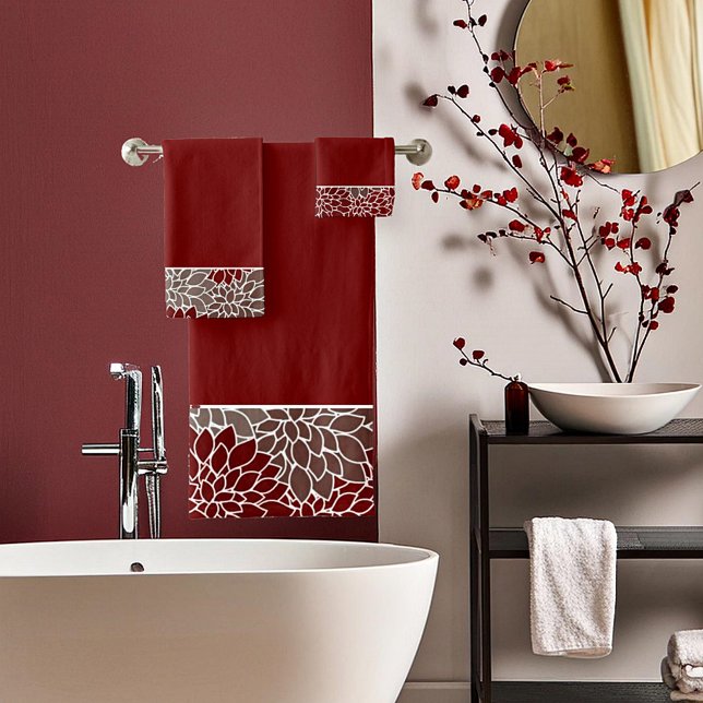 Ensemble de serviettes de bain aux dahlias rouges  (Créateur téléchargé)