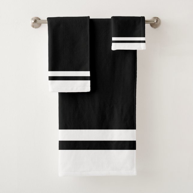 Ensemble de serviettes de bain rayées noir et blan (En situation)