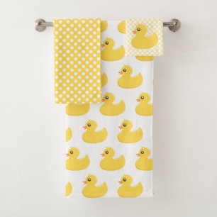 Ensemble mignon en caoutchouc jaune de serviette