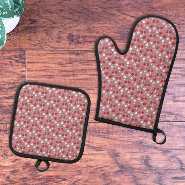 Ensemble Motif cerise Mitt et porte-pots (Cherry pattern oven mitt and pot holder set .)