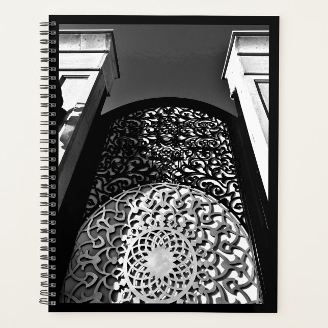 Entrée mystérieuse (Devant)