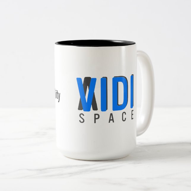 ENTREZ DANS NOTRE TASSE DE LA RÉALITÉ VIDI (Devant droit)