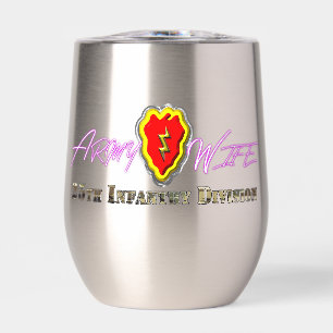 Épouse de l'armée de la 25e division d'infanterie