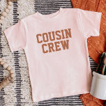 Équipage Cousin | T-shirt enfant rouille<br><div class="desc">Vêtements imprimés personnalisés avec le graphique "Cousin Crew" ou tout autre texte personnalisé. Utilisez les outils de conception pour modifier les polices de texte et les couleurs ou ajouter vos propres photos pour créer un modèle de t-shirt personnalisé. Faites votre choix parmi une grande variété de t-shirts, de débardeurs et...</div>