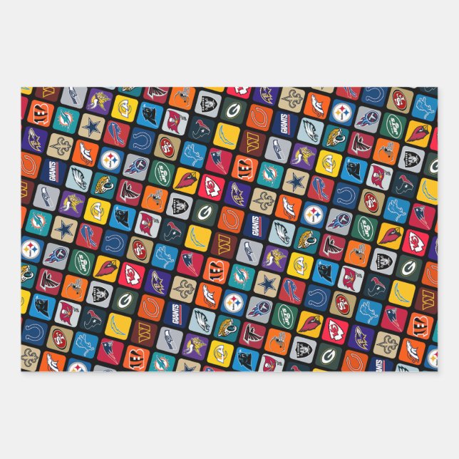 Équipe de football enveloppant du papier (Devant)