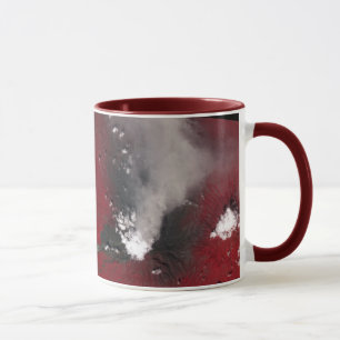 Éruption du mont Merapi, Indonésie Mug en céramiqu