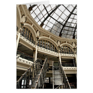 Escalators de squelette de bâtiment