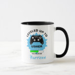 Étalé Usher Up Gamer Fun Glass Mug<br><div class="desc">Une idée cadeau Usher moderne pour ceux qui aiment jouer à des jeux générés par ordinateur,  avec deux consoles de jeux et une déclaration d'humour "Leveled Up To Usher" Il suffit de customiser avec un nom personnel pour cette touche spéciale supplémentaire sans frais supplémentaires.</div>