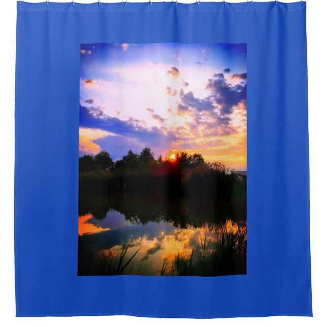 Étang au rideau de douche du coucher du soleil (Devant)