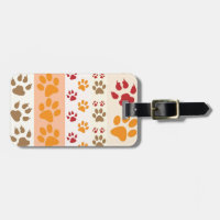 Amoureux de les chiens mignons d'empreintes de