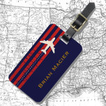 Étiquette À Bagage avion de transport nom personnalisable et initiale<br><div class="desc">Image graphique d'un avion blanc avec une ligne droite pointillée ( trajectoire de vol ). Vous pouvez utiliser l'outil "customiser" si vous voulez changer la couleur bleue de l'arrière - plan. Une belle décoration sur le thème du voyage. Une bonne suggestion pour ceux qui travaillent pour les compagnies aériennes et...</div>