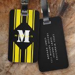 Étiquette À Bagage Bandes de course jaune noir Monogramme<br><div class="desc">✈️ Ce bagage personnalisé a un monogramme audacieux et fait un grand cadeau pour le voyageur dans votre vie</div>