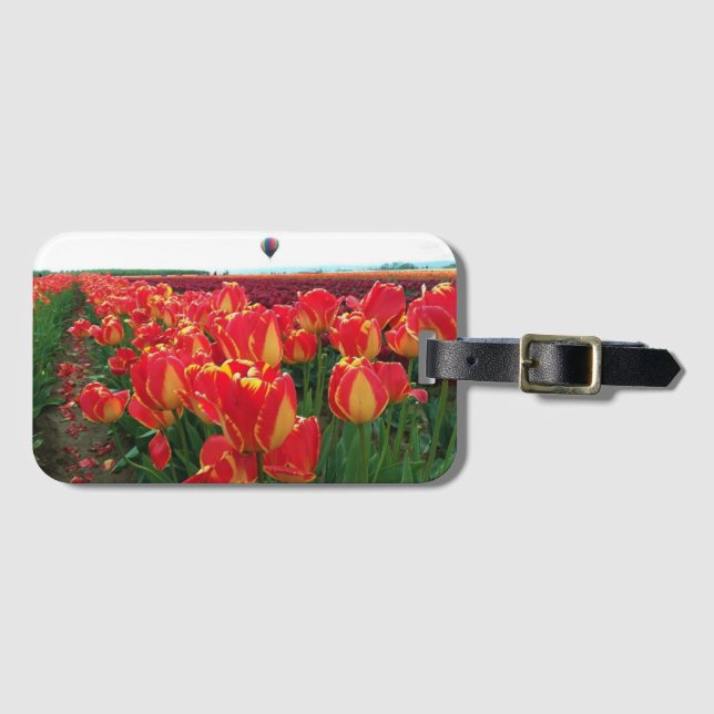 Étiquette À Bagage Banja Luka Tulips à Field with Hot Air Balloon (Devant Horizontal)