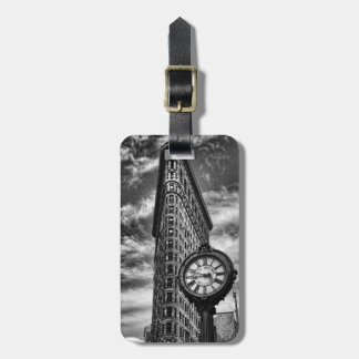 Étiquette À Bagage Bâtiment et horloge de Flatiron en noir et blanc