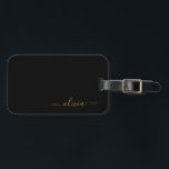 Étiquette À Bagage Black Gold Girl Script Monogramme Nom Moderne<br><div class="desc">Noir et or Monogramme Ajouter votre propre nom Script Bagage Bag Le tag sac fait le cadeau parfait pour 16 ans,  mariage,  douche nuptiale,  baby shower ou une fête de bachelorette pour quelqu'un décorant sa chambre dans le style.</div>