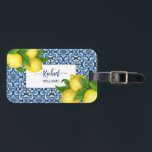 Étiquette À Bagage Bleu orné Amalfi tuiles et citrons italiens<br><div class="desc">Bleu orné Amalfi tuiles italiennes et citrons avec un nom étiquettes bagages. Peut être un cadeau personnalisé pour n'importe quelle occasion comme un mariage,  anniversaire,  nouvelle maison,  ou une fête d'anniversaire.</div>