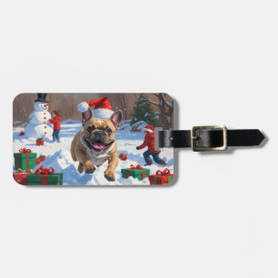 Étiquette À Bagage Bouledogue français courant dans la neige avec un