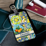 Étiquette À Bagage Carreaux fleuris d'agrumes siciliens bleu chic<br><div class="desc">Étiquette bleue turquoise sicilienne carreaux floral agrumes monogramme Bagage Tag. Magnifique Un magnifique jardin botanique d'agrumes fleuri motif inspiré de l'art italien lumineux d'été de la majolica céramique sicilienne carreaux de couleur jaune bleu. Un style amusant qui est actuellement tendance pour la décoration de maison, vêtements, mobile et Coque ipad,...</div>