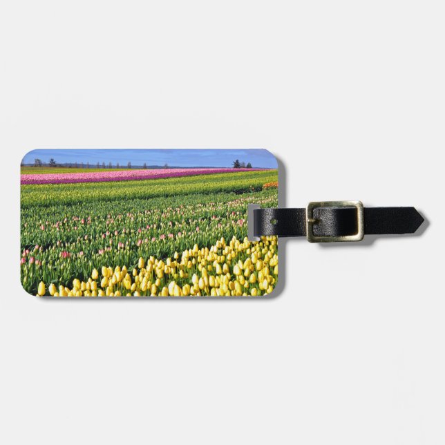 Étiquette À Bagage Champ des tulipes de printemps (Devant horizontal)
