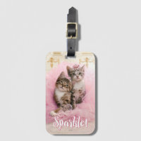 Chatons doux dans les diadèmes et le tutu