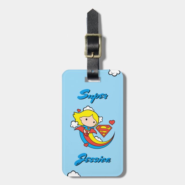 Étiquette À Bagage Chibi Supergirl volant arc-en-ciel (Devant Vertical)