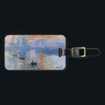 Étiquette À Bagage Claude Monet Impression soleil levant 1872 Port Ar<br><div class="desc">"Impression, soleil levant" (1872) est un chef-d'œuvre historique de Claude Monet, le fondateur de l'impressionnisme français. Ce tableau emblématique capture le port du Havre à l'aube, voilé dans une brume douce et éthérée. Le point focal est un soleil orange brillant qui jette une réflexion rythmée et ardente sur les ondulations...</div>