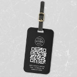 Étiquette À Bagage Code QR | Black Business Logo Professional Modern<br><div class="desc">Un simple modèle de code QR d'entreprise noire personnalisé dans un style minimaliste moderne qui peut être facilement mis à jour avec le logo de votre entreprise,  le code QR et le texte personnalisé,  par exemple,  scannez-moi vers...  #QRcode #logo #porte - clé #business</div>