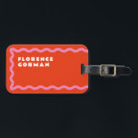 Étiquette À Bagage Croque rouge et rose avec texte<br><div class="desc">Une prise tendance sur la ligne ondulée cadre en rose sur rouge cerise avec un texte simple modifiable pour une personnalisation facile avec un nom et une adresse.</div>