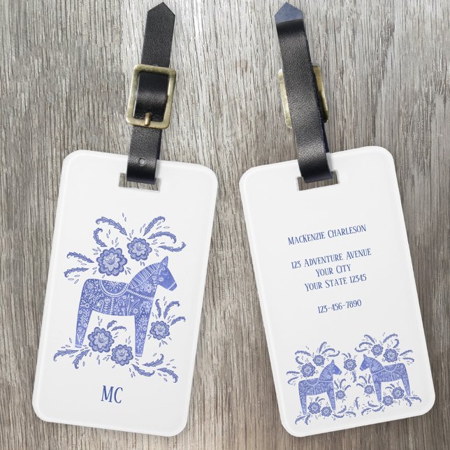 Étiquette À Bagage Dala Suédoise Cheval Fols Art Bleu & Blanc Personn (Blue and white Swedish Dala Horse personalized monogram initial luggage tag)