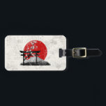 Étiquette À Bagage Drapeau et symboles du Japon ID153<br><div class="desc">Ce design patriotique présente le drapeau du Japon qui recouvre des images du Mont Fuji,  des fleurs de cerisiers et une porte torii...  le tout avec un effet moderne et en détresse. Recherchez ID153 pour voir d'autres produits avec cette conception.</div>