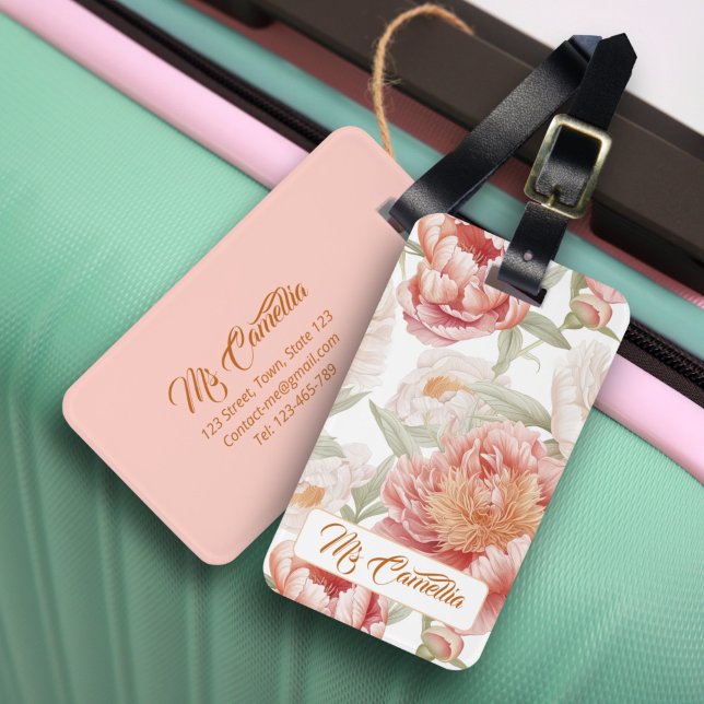 Étiquette À Bagage Élégant Bontanical de Big Camellia Pink Pastel (The elegant luggage tag with giant camellia in hand-drawn in pastel colors of red, orange, & green.)