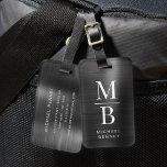 Étiquette À Bagage Élégant Monogramme Noir brossé Métallique<br><div class="desc">Élégante étiquette de bagage en métal brossé noir monogramme.</div>