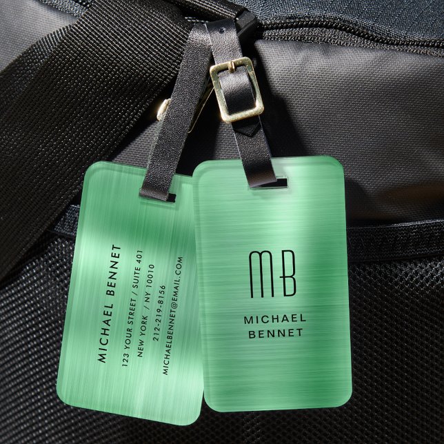 Étiquette À Bagage Élégant Monogramme Vert Brossé Métal (Elegant Monogrammed Green Brushed Metal Luggage Tag)