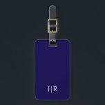 Étiquette À Bagage Étiquette de bagage Monogramme Moderne bleu foncé<br><div class="desc">Cette conception d'étiquette de bagage moderne présente un fond bleu foncé riche,  avec vos initiales en caractères gras blancs pour un look simple et élégant,  mais professionnel.</div>