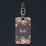 Étiquette À Bagage Étiquette de la couleur d'aquarelle Floral Custom<br><div class="desc">Porte-bagages monogramme sur mesure avec monogramme personnalisé sur un bouquet floral d'aquarelle luxueux à l'avant,  coordonnées modifiables à l'arrière.</div>