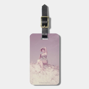 Étiquette À Bagage Femme détendant sur la plage