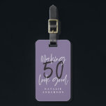 Étiquette À Bagage Fête d'anniversaire colorée à 50 ans<br><div class="desc">Célébrez votre 50e anniversaire en style avec ce design chic,  élégant et coloré 50 et fabuleux anniversaire. Un design moderne avec du texte de script et des graphismes en gras. Modifiez la couleur pour la customiser. Partie d'une collection.</div>