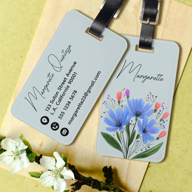 Étiquette À Bagage Fleurs aquarelles florales bleues Nom de script fé (Créateur téléchargé)