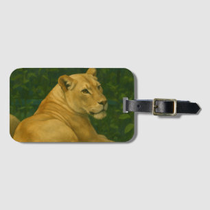 Étiquette À Bagage Forest Sentinel - Lioness de repos dans la lumière
