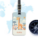 Étiquette À Bagage Giraffe de croustilles à la savane<br><div class="desc">Cette mignonne étiquette à bagages personnalisée présente une girafe fantaisiste et adorable dans un bel environnement de savane.</div>
