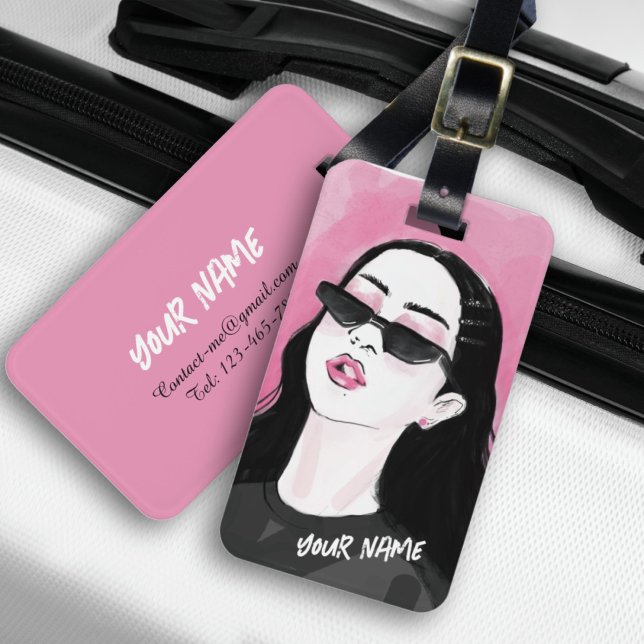Étiquette À Bagage Graphique moderne sur mesure à la mode Noir rose (Illustration painting of a modern girl in back pink color, the trendy color print of the year.)