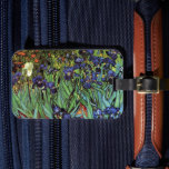 Étiquette À Bagage Irises de Vincent van Gogh, Jardin Vintage<br><div class="desc">Irises (1889) de Vincent van Gogh est une peinture vintage à fleurs de paysage de post impressionnisme d'art, représentant un jardin aux iris à barbe violet poussant par des pavots orange. Une seule fleur d'iris blanc fleurit au bord. À propos de l'artiste : Vincent Willem van Gogh (1853-1890) fut l'un...</div>